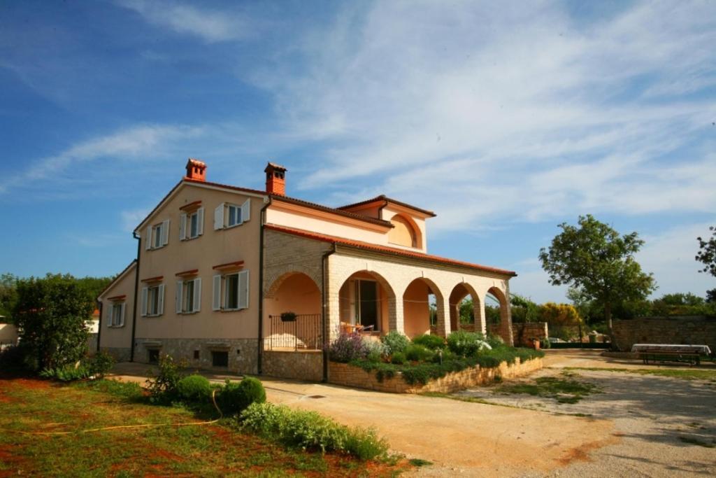 Apartments Villa Oliva 佩罗杰 外观 照片