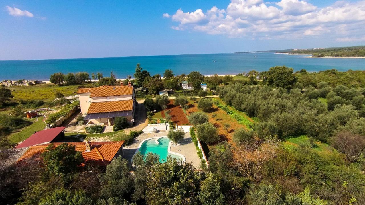 Apartments Villa Oliva 佩罗杰 外观 照片