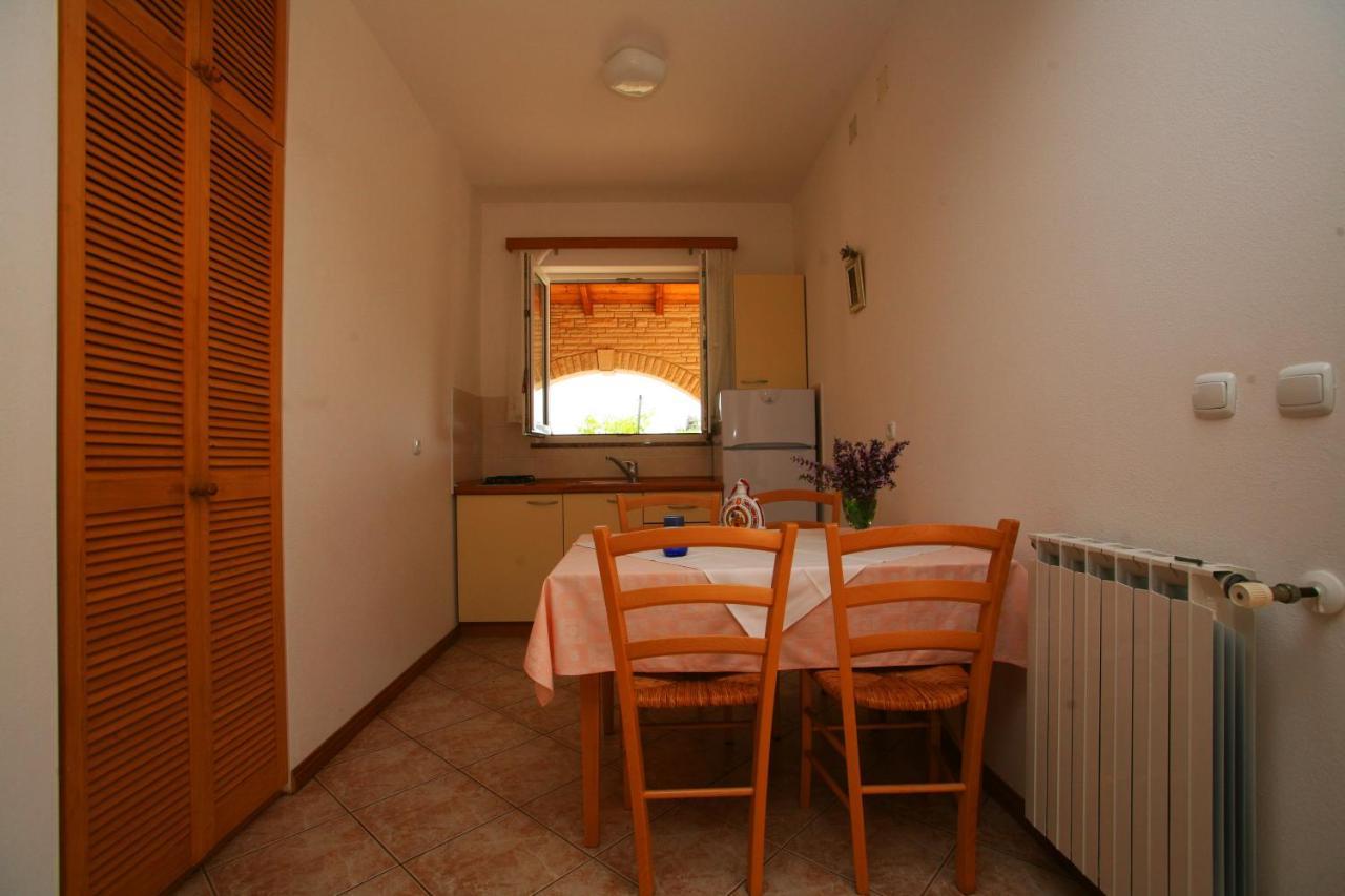 Apartments Villa Oliva 佩罗杰 外观 照片